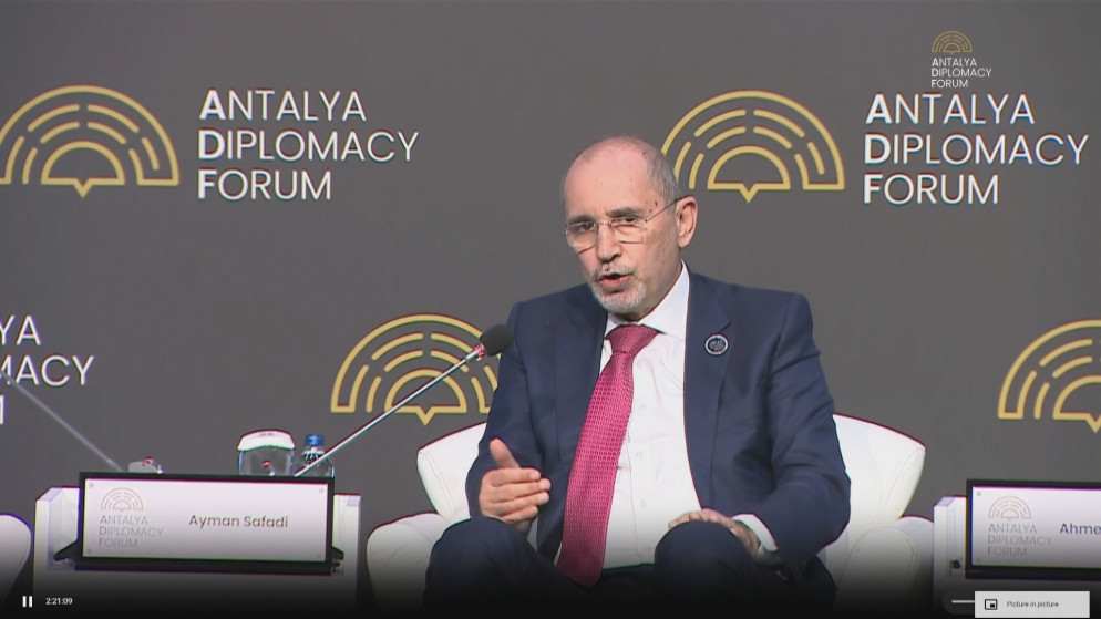 الصفدي: الاردن يدعم سيادة لبنان الكاملة ويدعو لوقف دائم للحرب