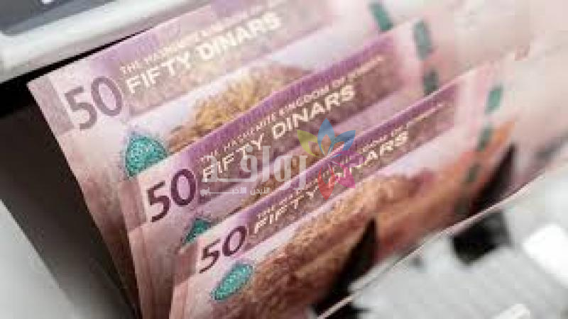 صرف رواتب العاملين في الحكومة والمتقاعدين اعتباراً من اليوم  الاثنين