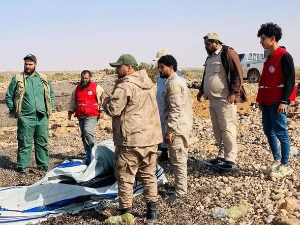 فاجعة جديدة: انتشال جثامين مهاجرين قذفتهم أمواج ليبيا