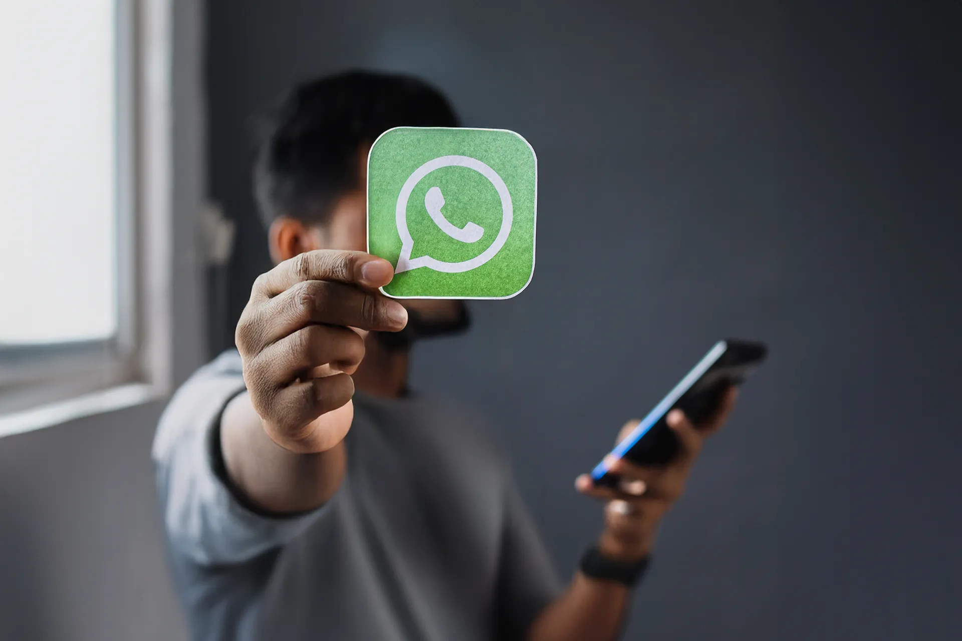 واتساب في قفص الاتهام: هل رسائلك محمية حقا من الاختراق والتجسس؟