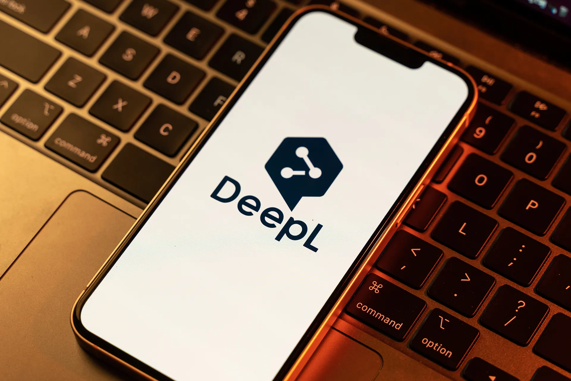 ديب ال تطلق ترجمة حية بأكثر من 40 لغة بينها العربية