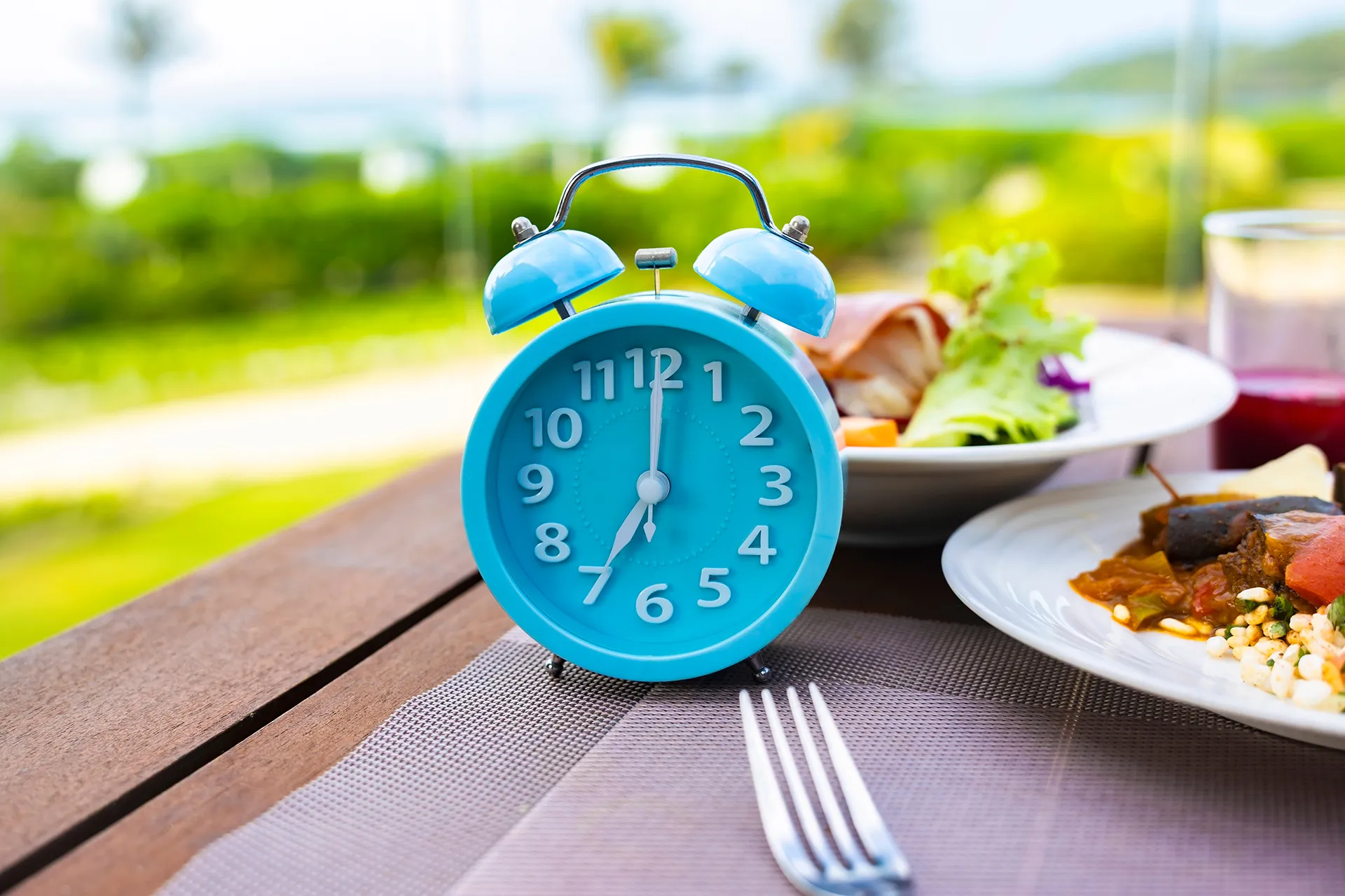 دراسة تكشف: حمية تحاكي الصيام تخفف أعراض مرض كرون في 5 أيام