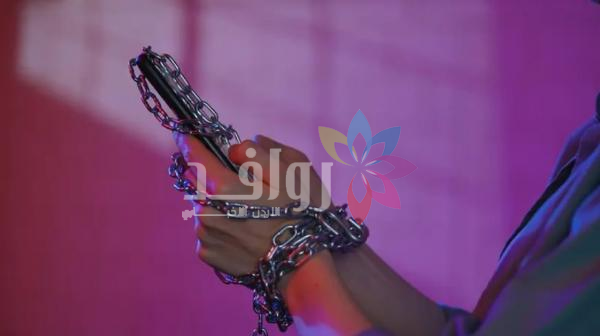 شباب أميركيون يروون تجربتهم للتخلص من الإدمان الرقمي