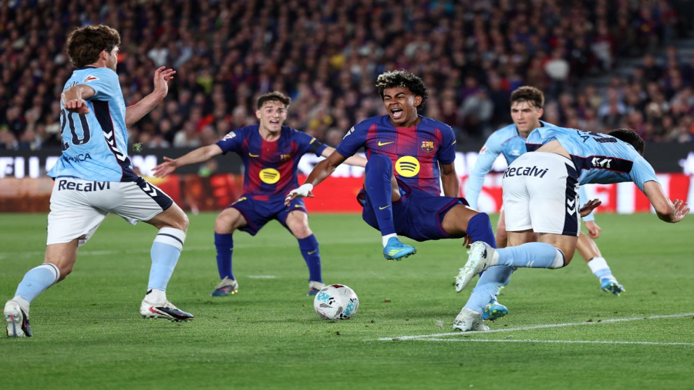 اصابة لامين جمال تثير قلق برشلونة رغم الفوز على سيلتا فيجو