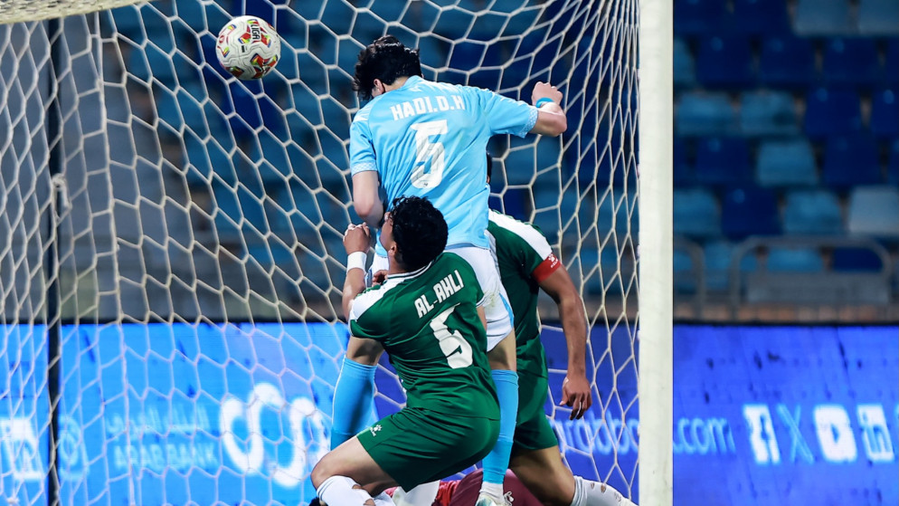 الفيصلي والاهلي يتعادلان في مباراة مثيرة بدوري المحترفين الاردني