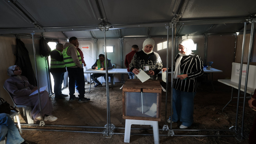 غزة تلجأ لبدائل طبية بعد منع الاحتلال ادخال الحبر للانتخابات البلدية