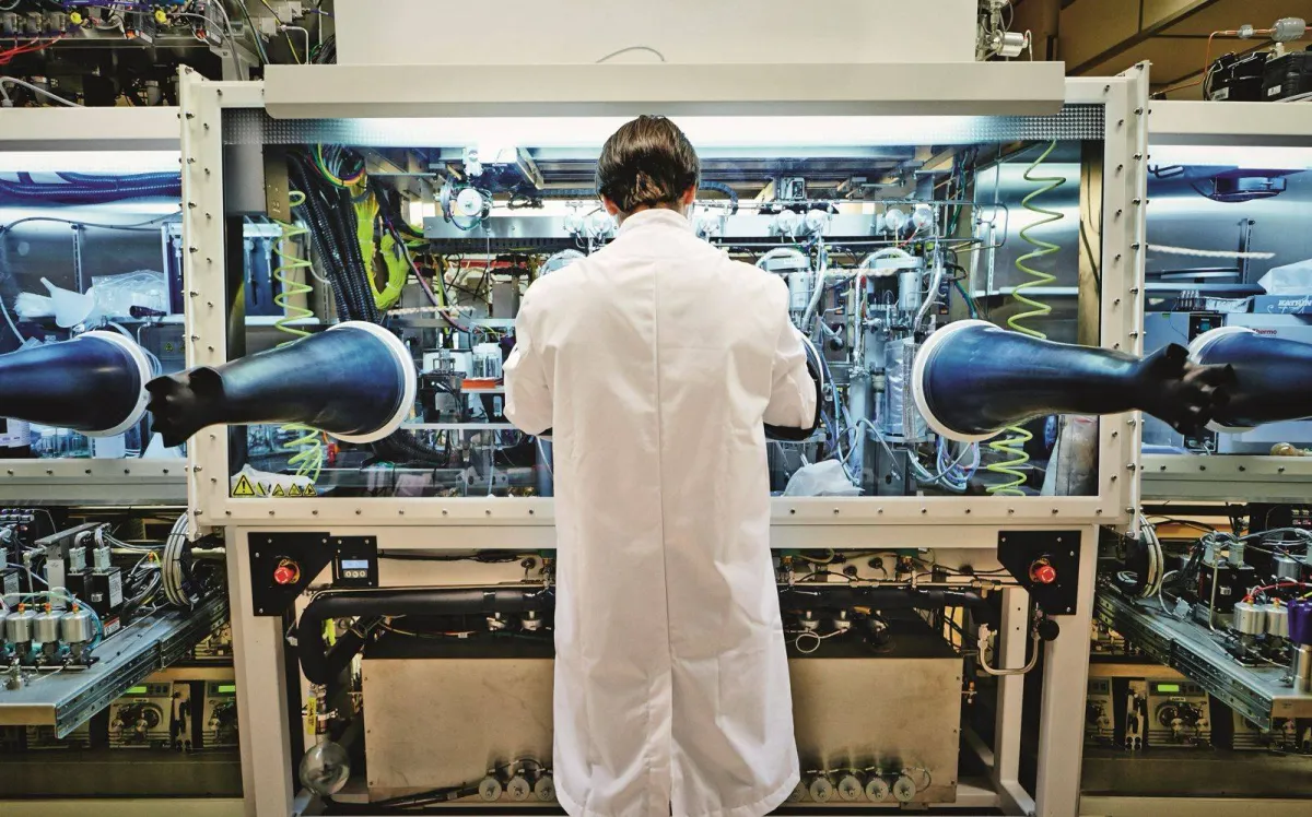 تقلبات هرمز تهدد سوق المنظفات السعودية وارتفاع الأسعار