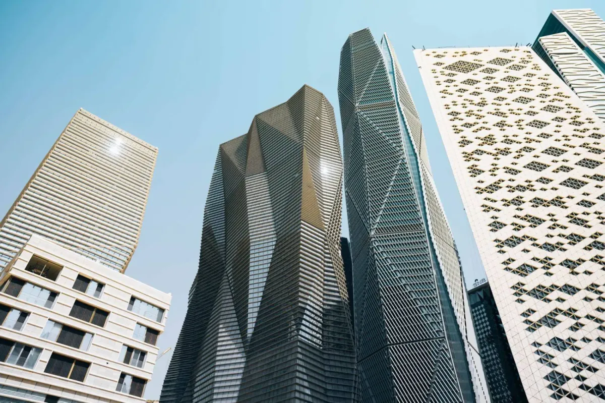 صندوق الاستثمارات العامة السعودي يقود اقتصادا مستداما لرؤية 2030