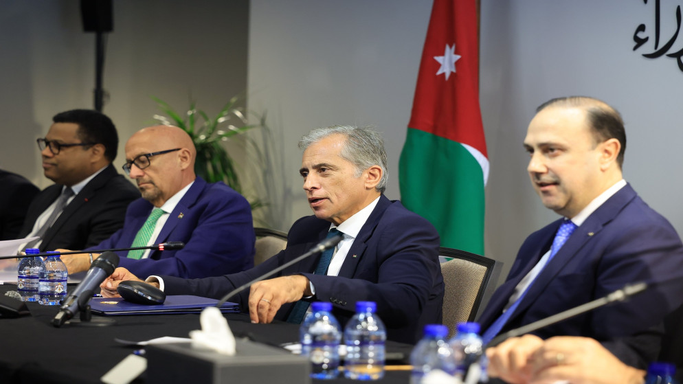 الحكومة تتحمل كلف دعم أسعار المياه ضمن مشروع الناقل الوطني