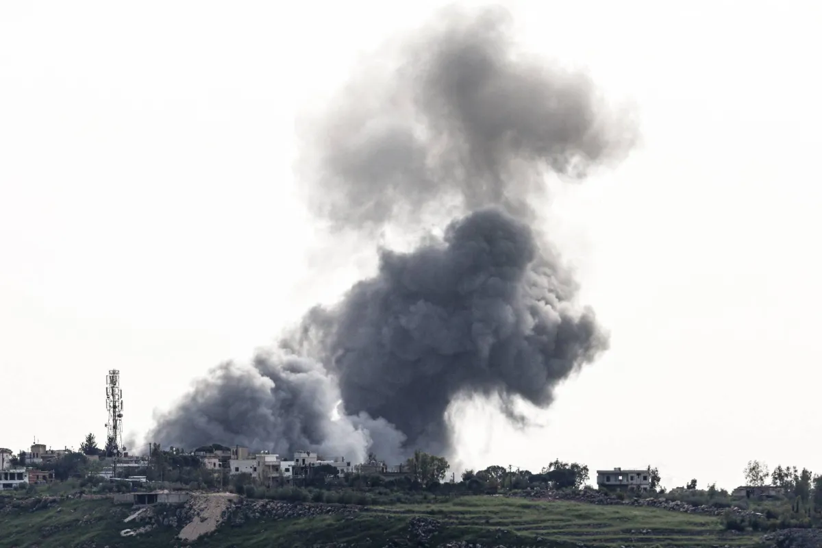 تصعيد خطير: اسرائيل تقصف مواقع حزب الله في البقاع اللبنانية