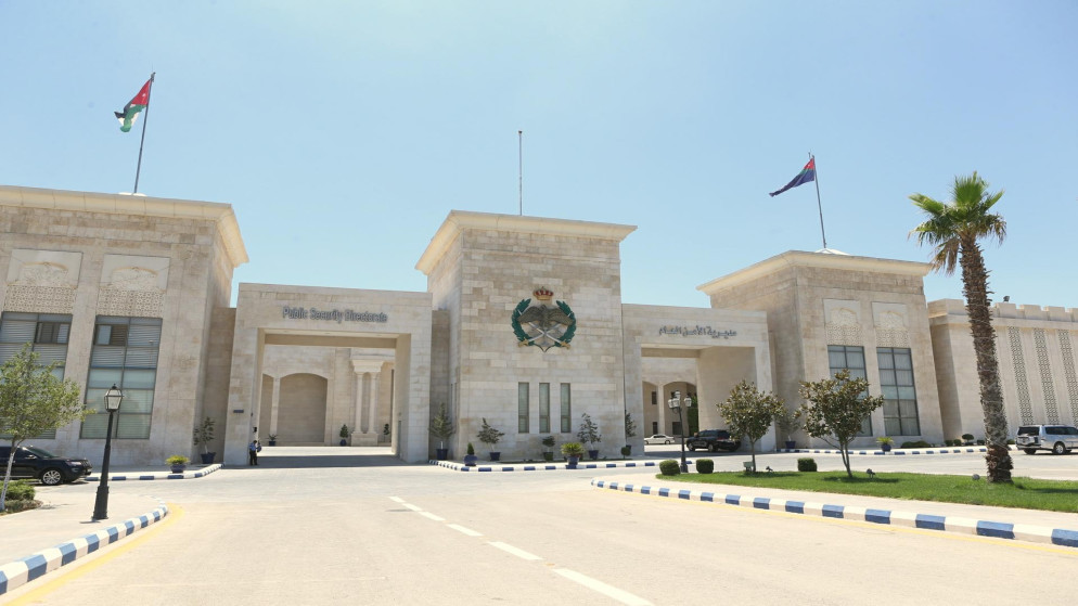 سقوط فتاة من جسر عبدون بعمان وحالتها حرجة