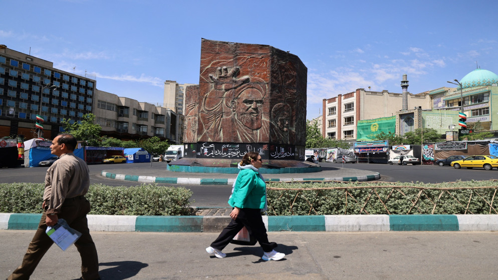 طهران تستعيد الحياة رغم أزمة المعيشة وارتفاع الأسعار