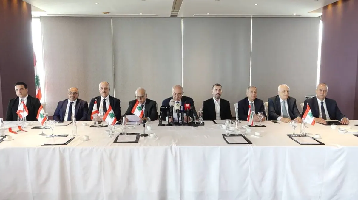 النواب السنة في لبنان يدعمون التفاوض مع اسرائيل لوقف الحرب
