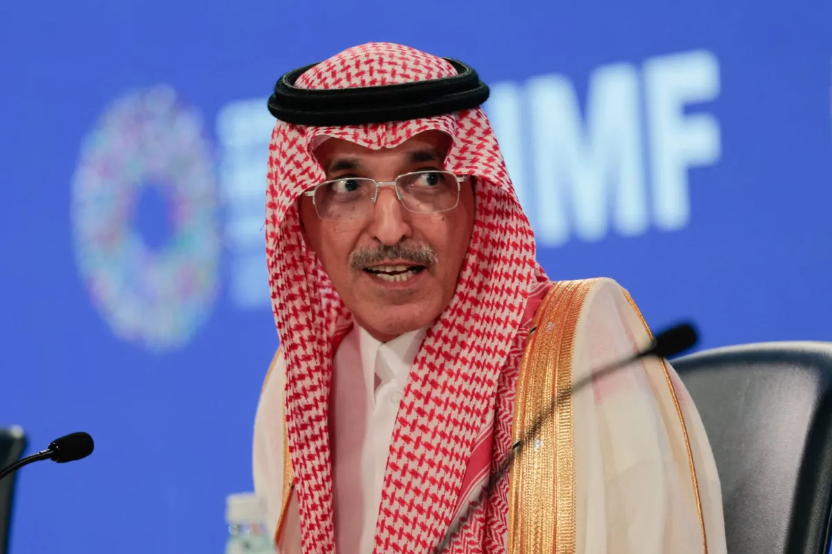 الجدعان يدعو لتكامل مالي عربي لمواجهة تحديات الاقتصاد العالمي