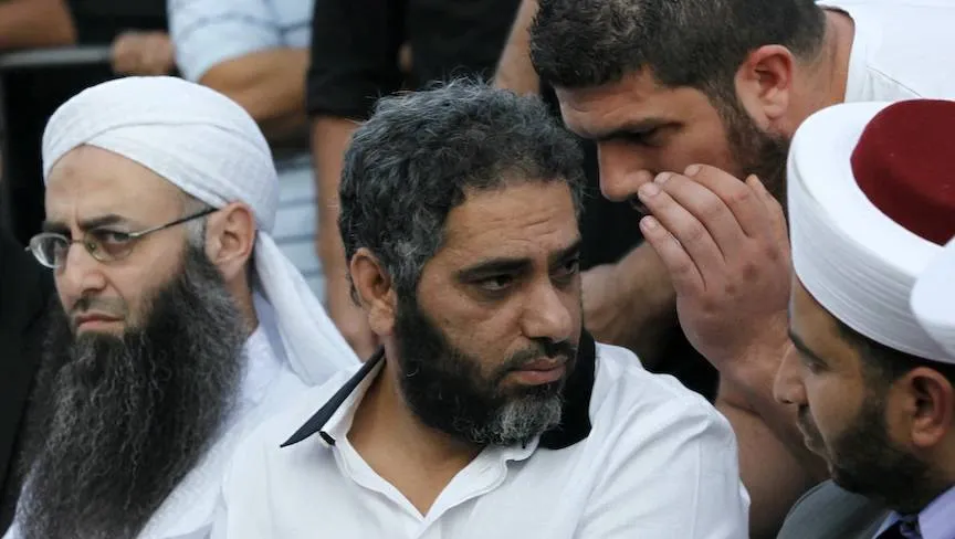 براءة فضل شاكر من محاولة قتل مسؤول في صيدا