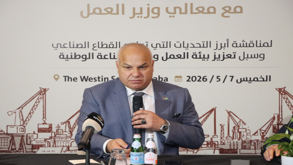 وزير العمل يؤكد: القطاع الصناعي محرك أساسي لتعزيز الاقتصاد الوطني