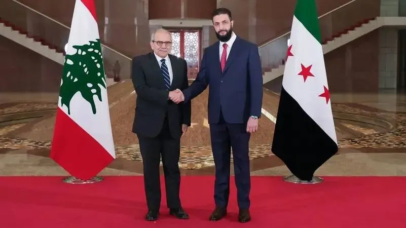 نواف سلام يزور دمشق لبحث ملفات السجناء والحدود والنازحين
