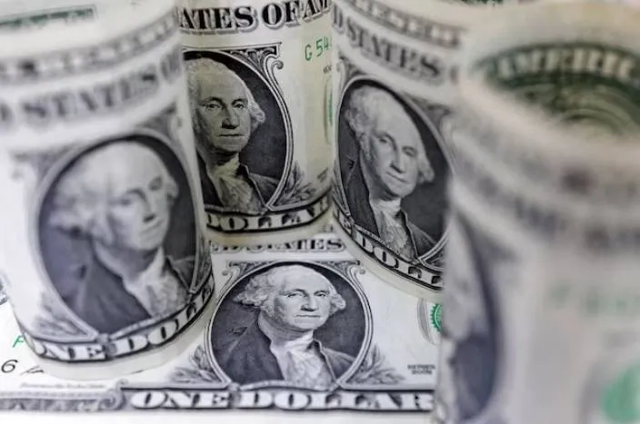 استقرار الدولار وسط توترات جيوسياسية وتحذيرات يابانية