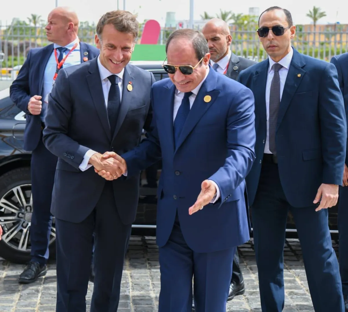 السيسي وماكرون يبحثان تعزيز التعاون ومستجدات الأزمات الإقليمية