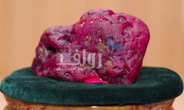 ميانمار تعثر على ياقوتة عملاقة من وادي «دم الحمام»