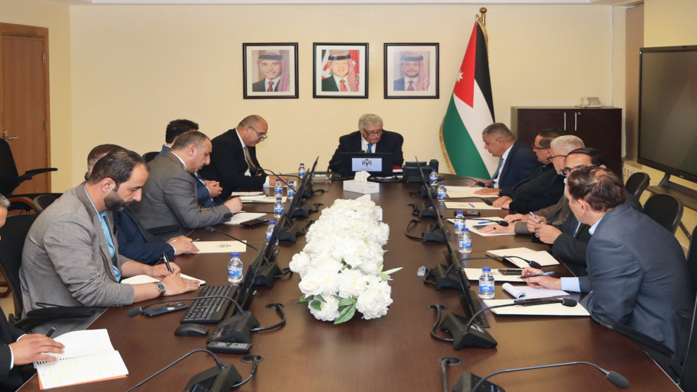 وزير النقل الاردني يؤكد دعم قطاعي الشحن وتصدير الخضار والفواكه