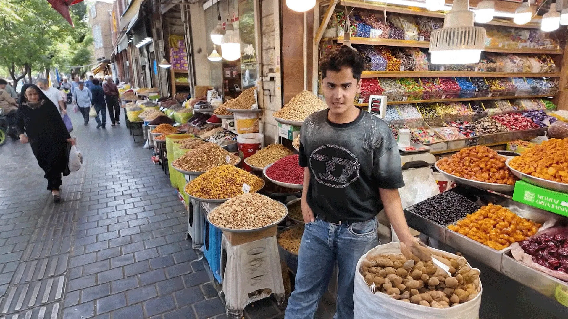 ايران تعزز تجارتها مع روسيا في ظل الحصار الامريكي