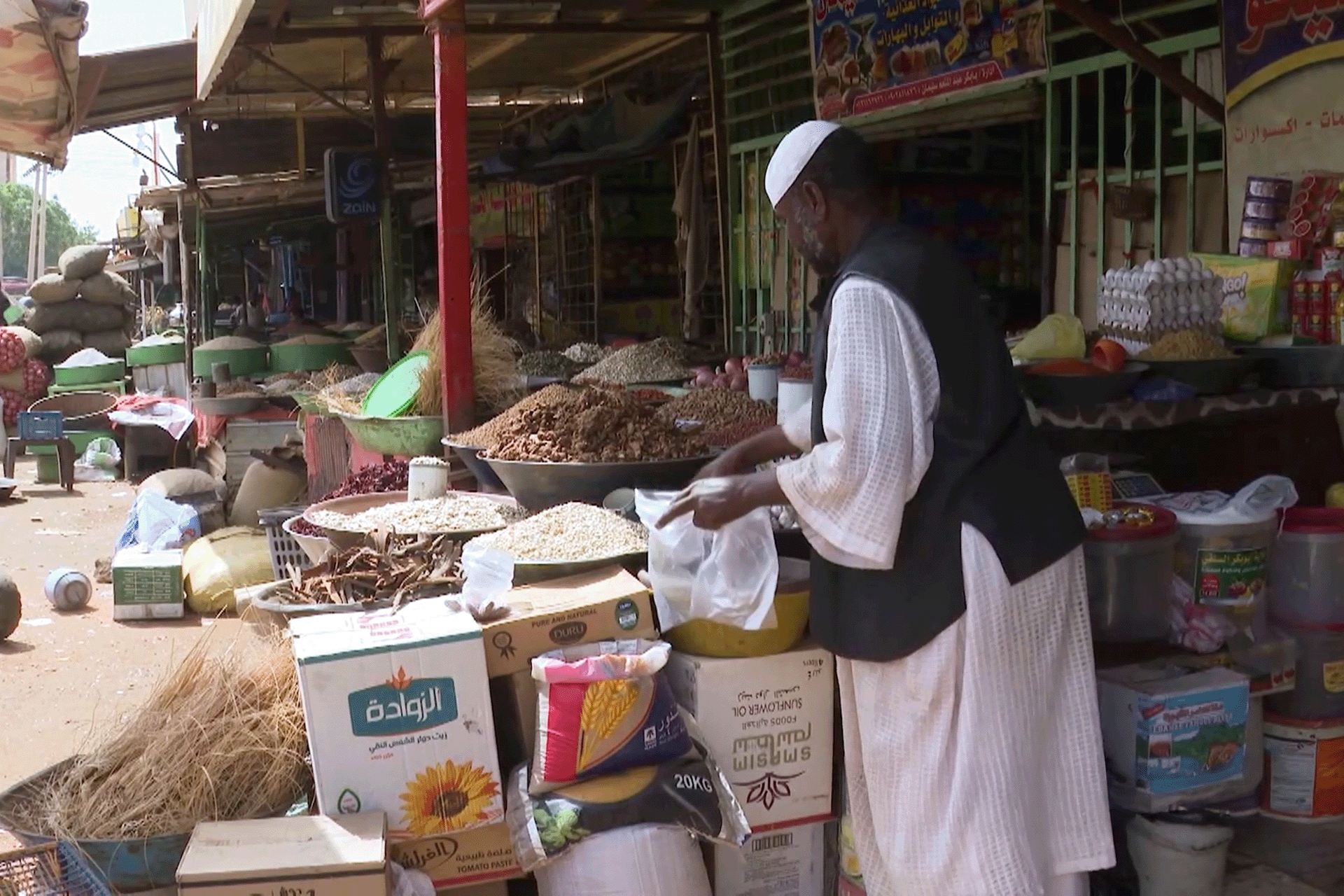 السودان يحظر استيراد سلع اساسية وسط مخاوف من ازمة اقتصادية