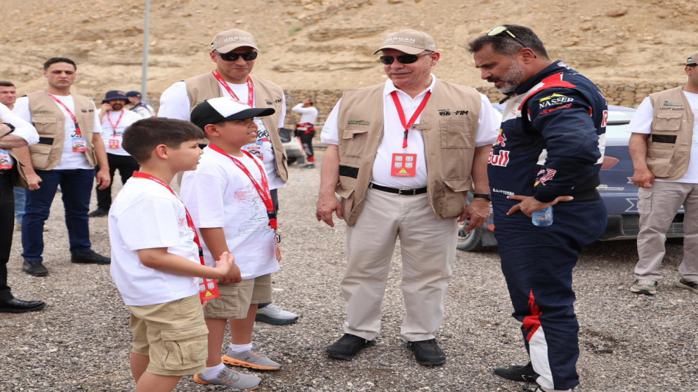 الامير فيصل يتابع منافسات رالي الاردن الدولي بالبحر الميت