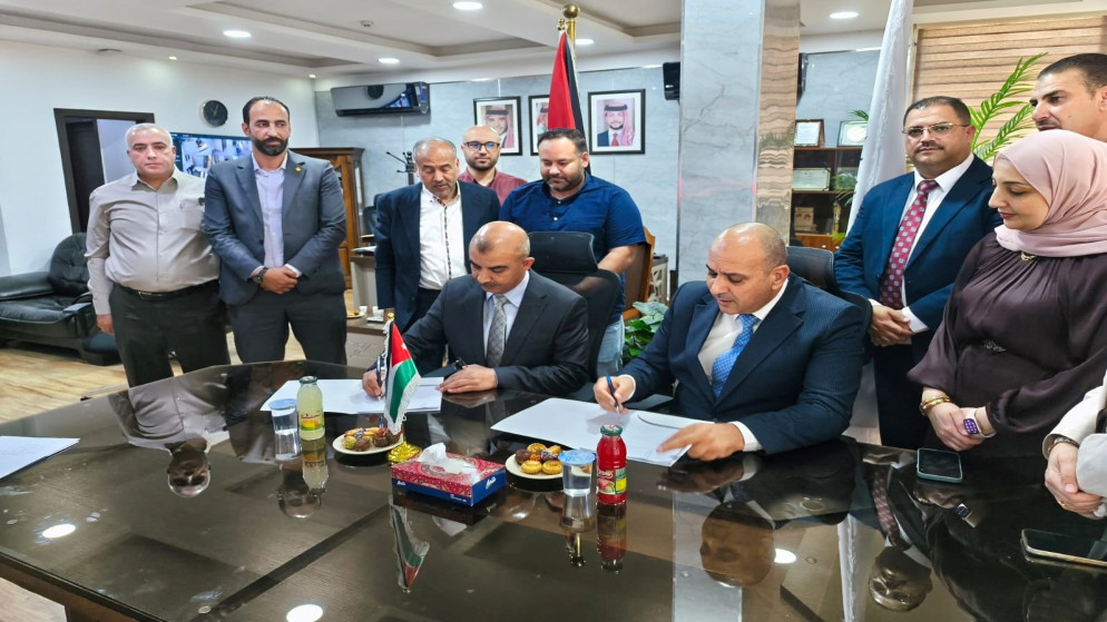 تحديث اسطول النقل الجامعي بانظمة ذكية لـ 376 حافلة