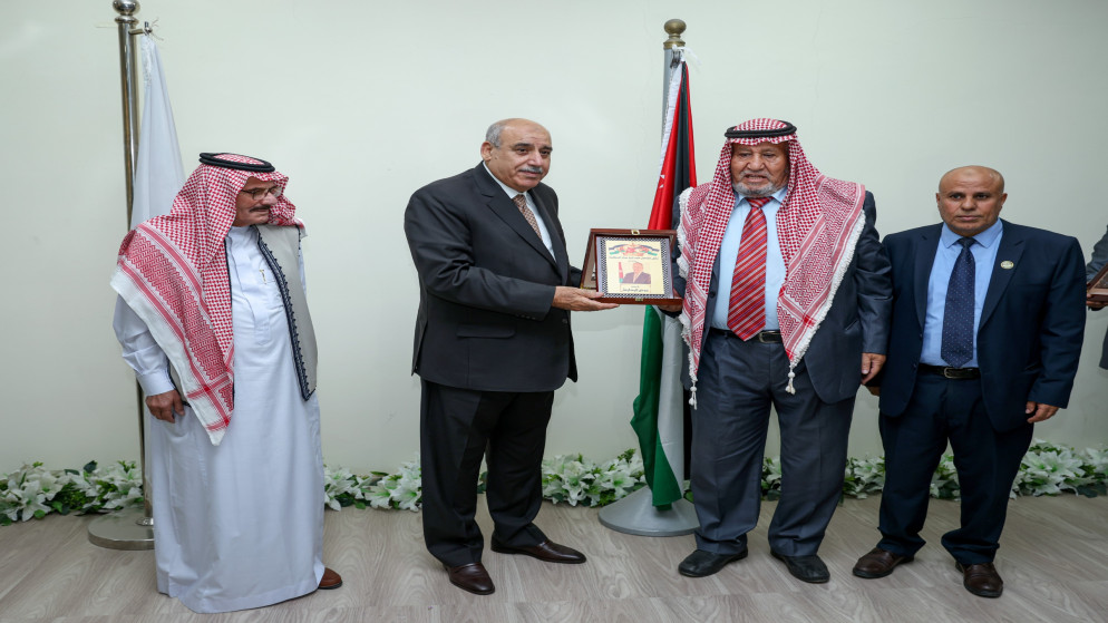 رئيس مجلس النواب: المتقاعدون العسكريون رمز الوفاء و الانضباط
