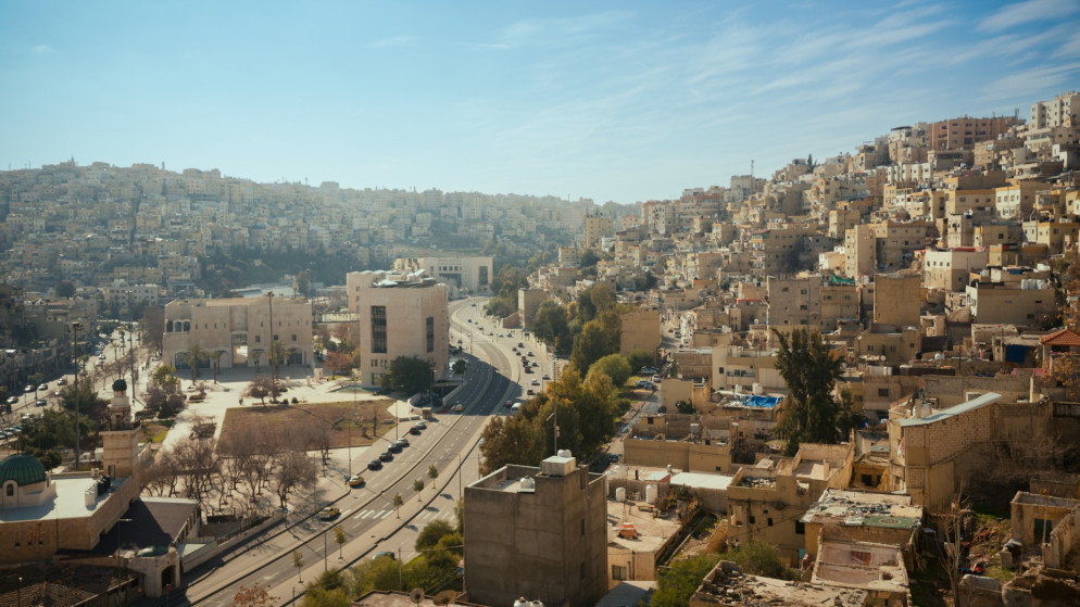 تحذيرات من طقس مغبر ورياح قوية تضرب الاردن