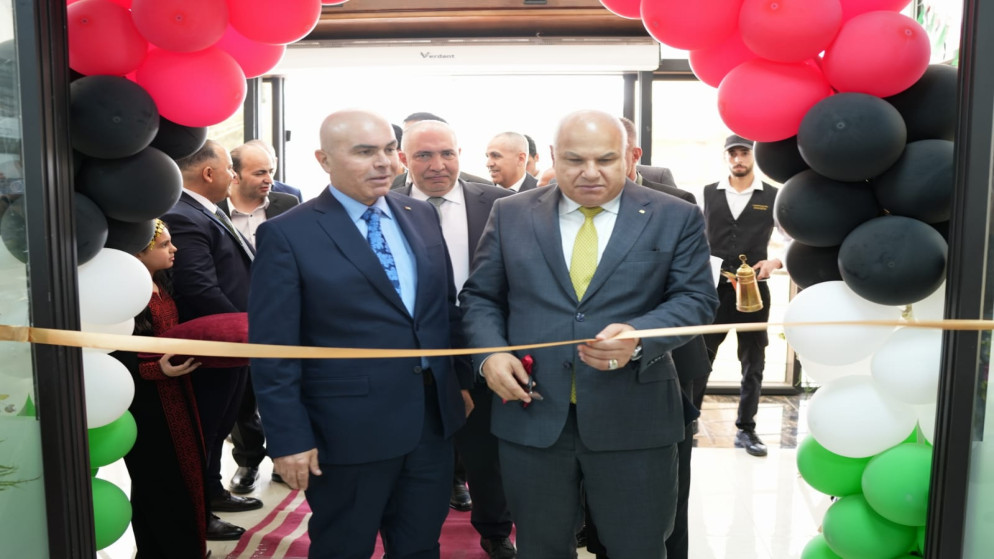 وزير العمل يفتتح فرع ضمان إربد الجديد ويشدد على تبسيط الإجراءات