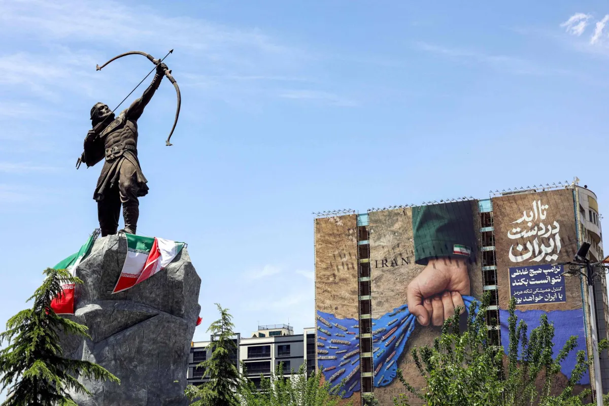 طهران تستعرض القوة برسائل قومية في ظل ضغوط اقتصادية
