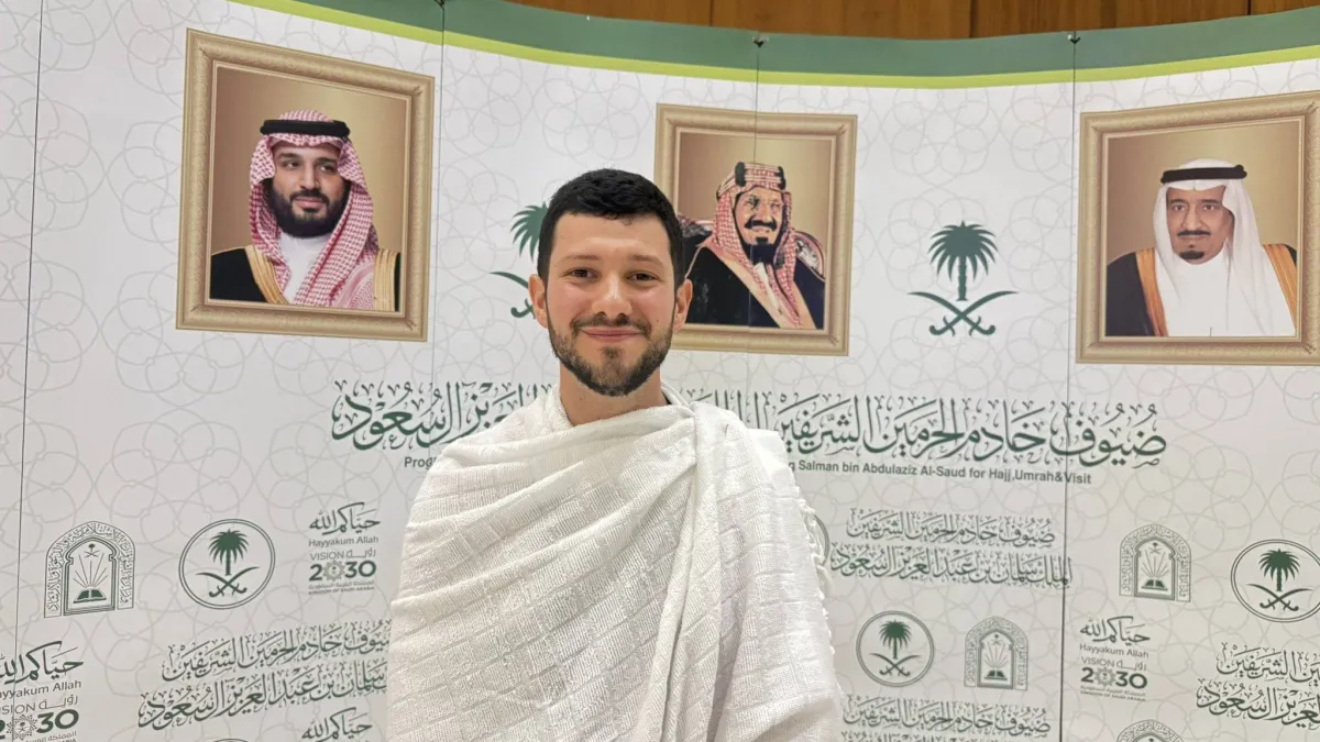 قصص ملهمة في الحج: من أسر الاذان قلبه الى نور القران