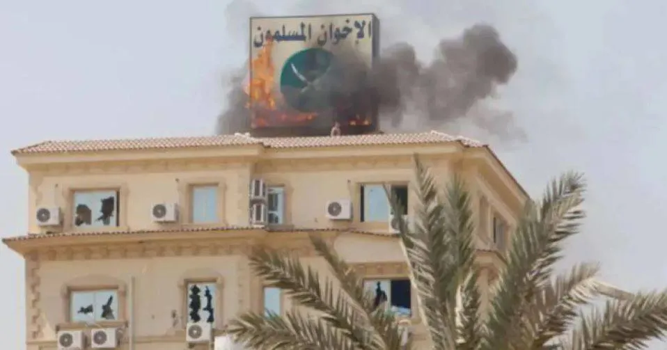 فرنسا تشدد الخناق على الاخوان المسلمين وتعمق الحصار الغربي
