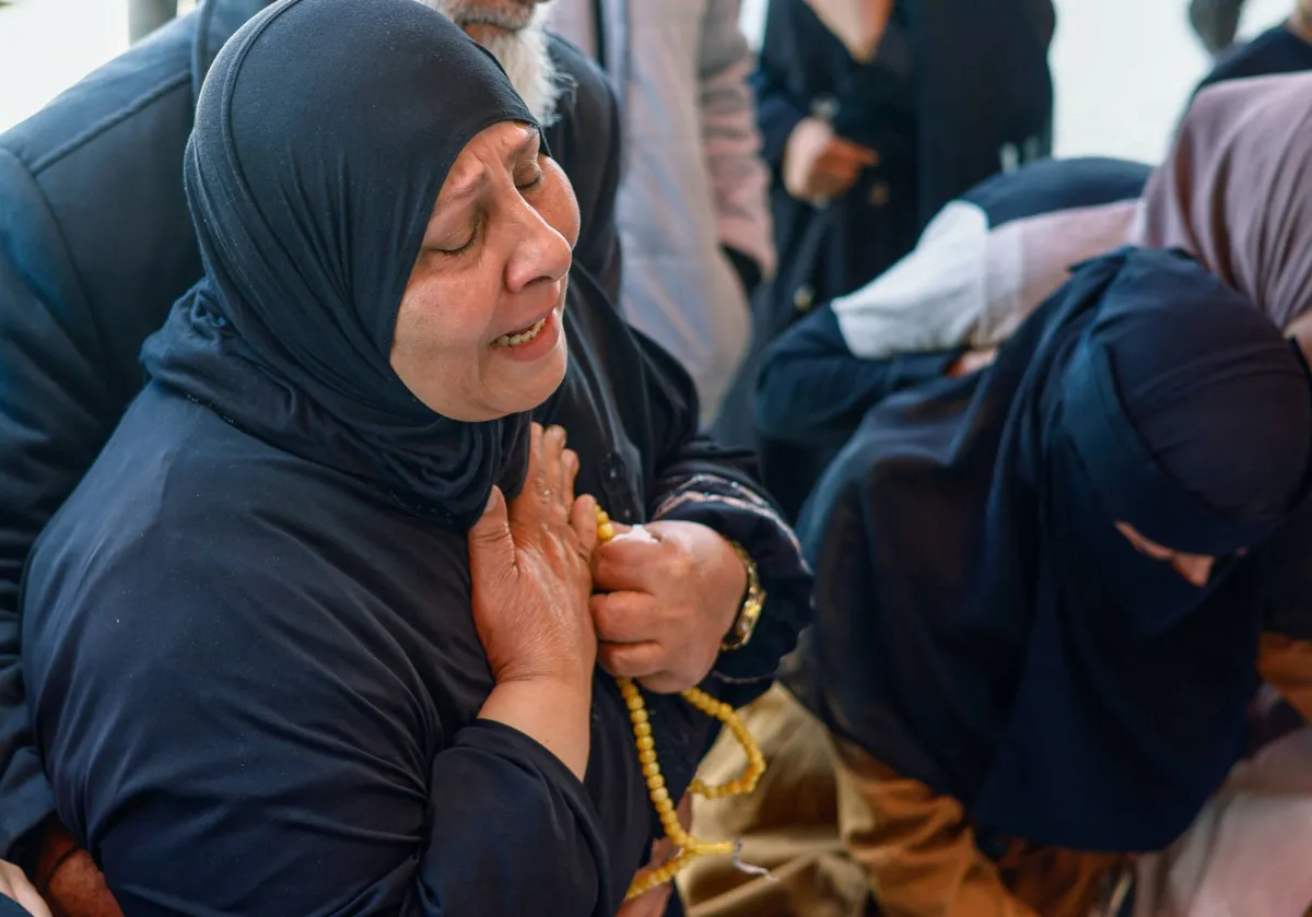 غزة تحت القصف وأزمة صحية تهدد حياة المرضى