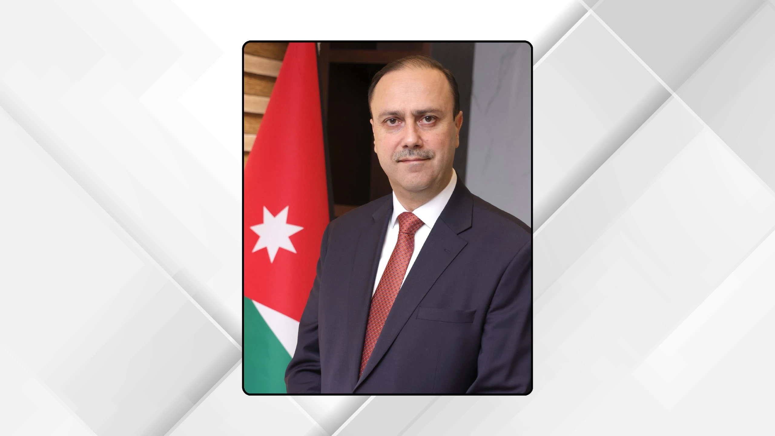 المومني: الاستقلال يؤكد قدرة الاردن على التقدم بثبات