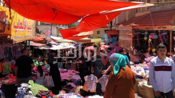 حركة تجارية نشطة في أسواق عجلون استعدادا لعيد الأضحى