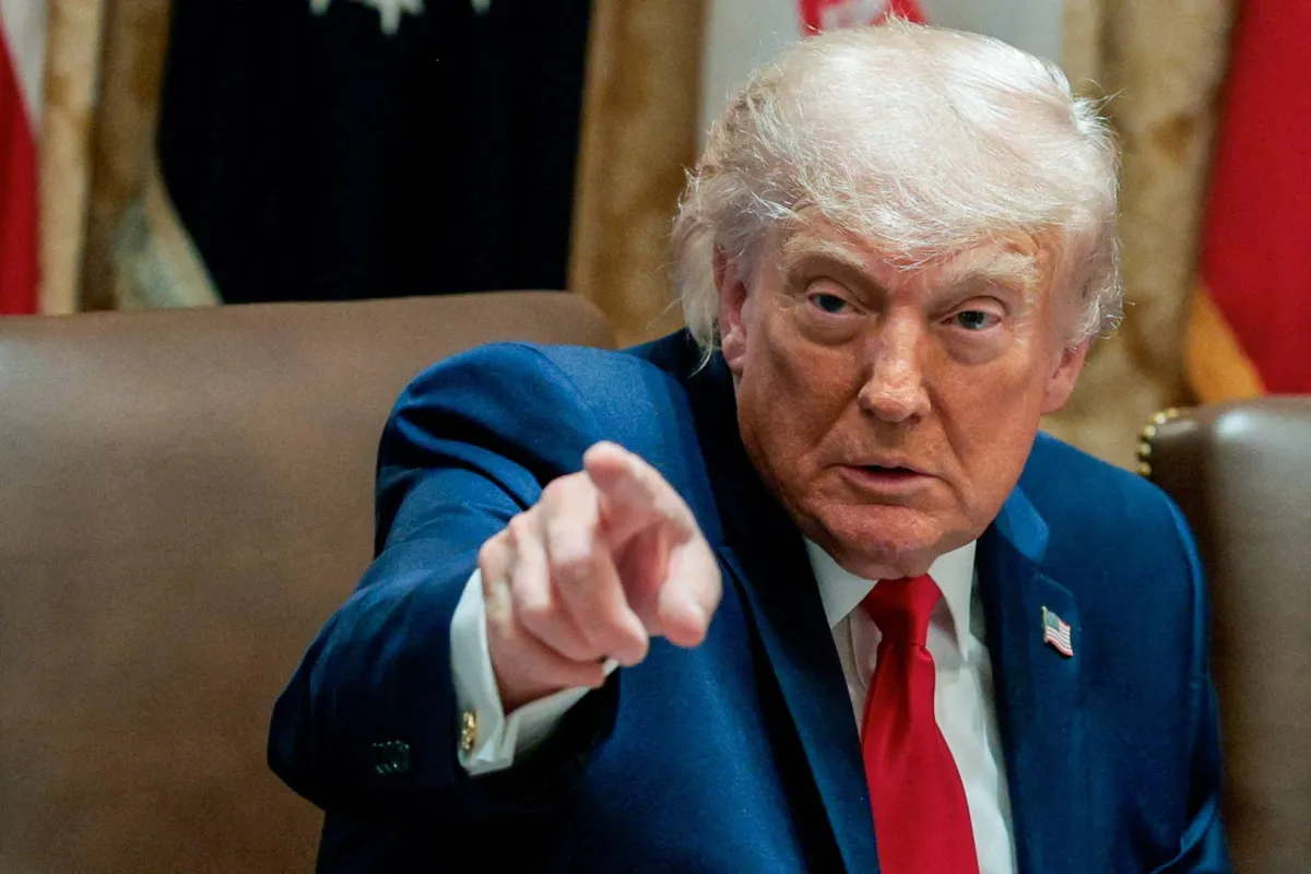 مستشار خامنئي يتهم ترمب بخيانة الدبلوماسية بشأن إيران