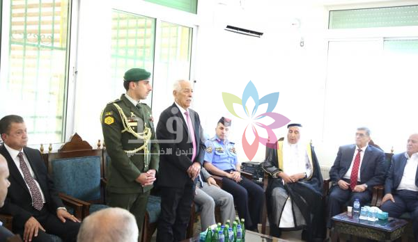 مندوبا عن الملك وولي العهد .. العيسوي يعزي عشيرتي الفواعير والخلايلة