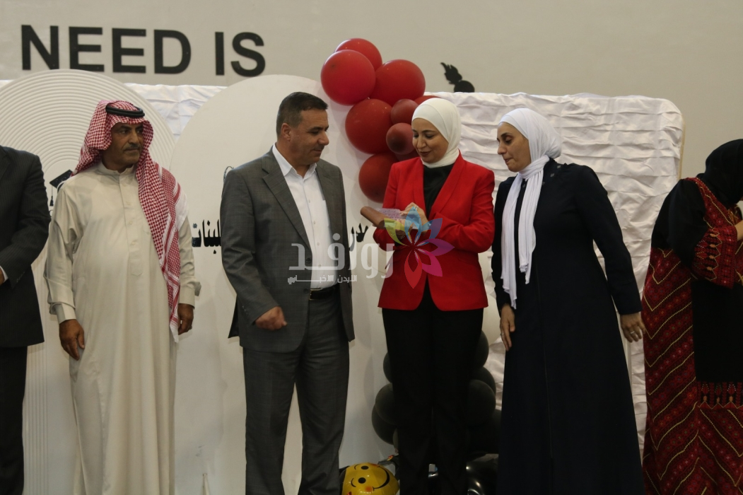تخريج طالبات الثانوية العامة الفرع الاكاديمي من مدرسه ام ايمن الثانويه للبنات بمادبا