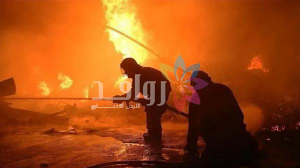 حريق مواد كيميائية بساحة مصنع في العقبة .. والأمن يحقق