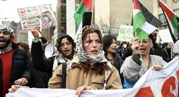 وقفة في نيويورك إحياءً لذكرى الشُهداء الصحفيين خلال الإبادة في غزة