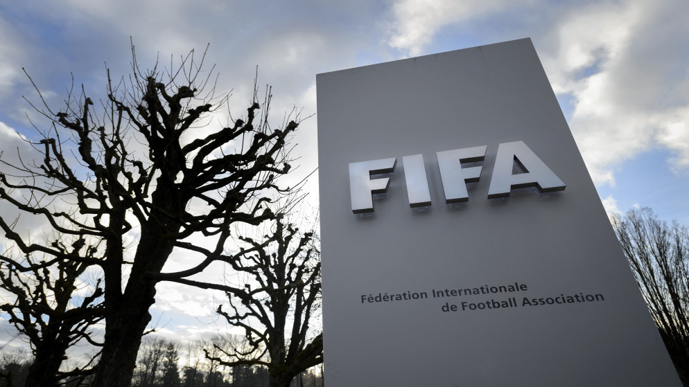 الفيفا ينهي مهام كيفن لامور بعد صدام مع جياني انفانتينو