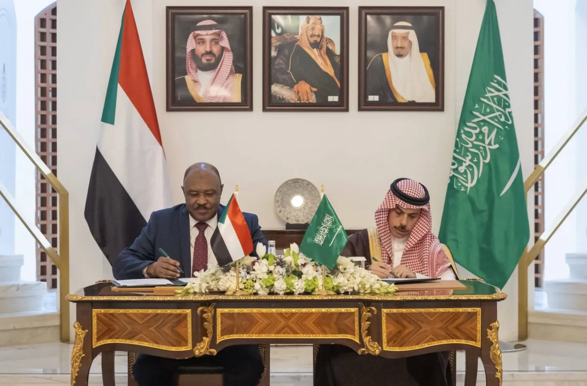 السعودية والسودان يطلقان مجلسا تنسيقيا لتعزيز التعاون الاستراتيجي