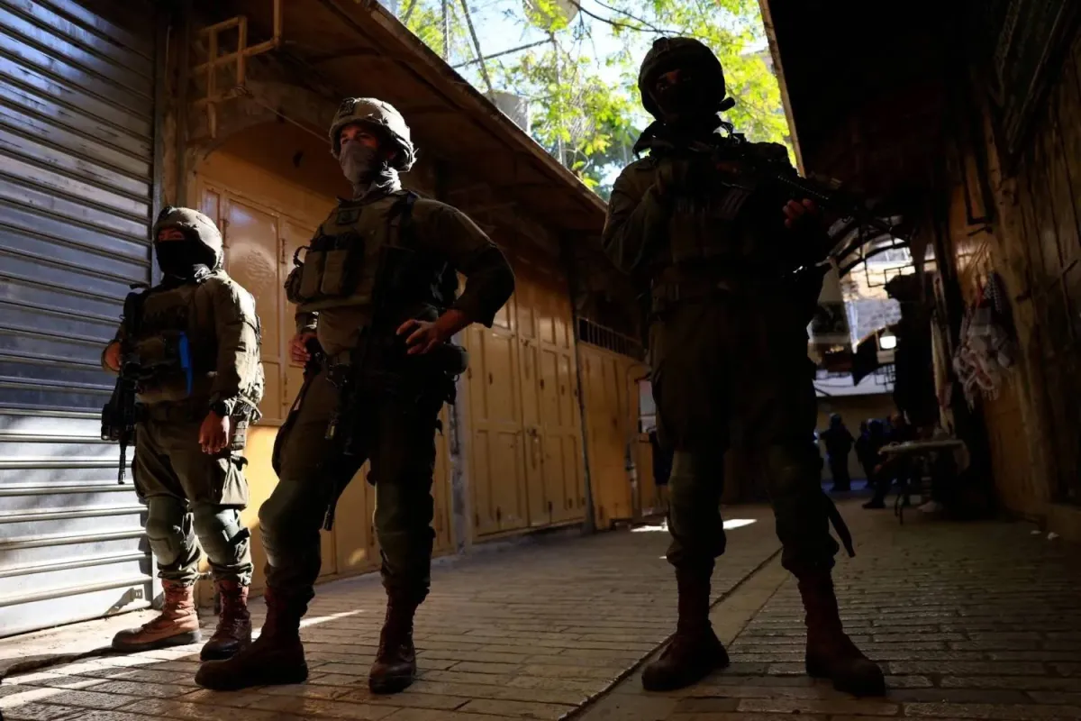 اصابة شاب فلسطيني برصاص الاحتلال قرب جدار الفصل شمال القدس