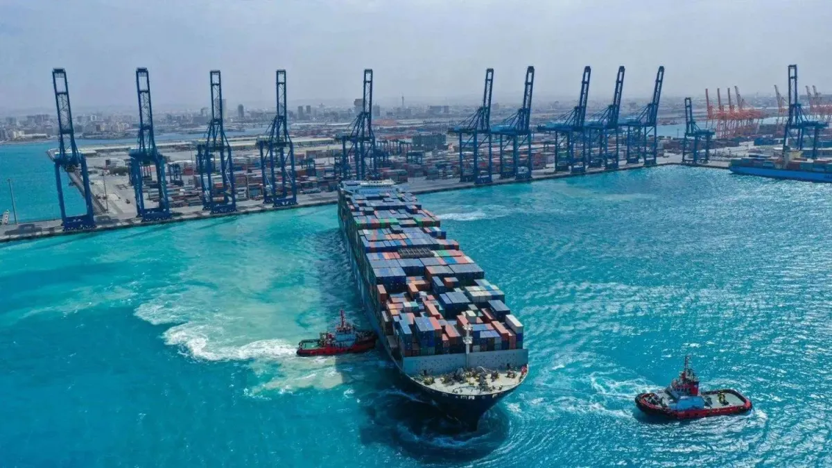 تعزيز الشحن البحري بين السعودية ومصر عبر خدمة جديدة في ميناء جدة