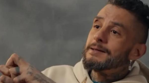 أحمد الفيشاوي عن معاناته بعد وفاة والدته: بحاول ما انتحر