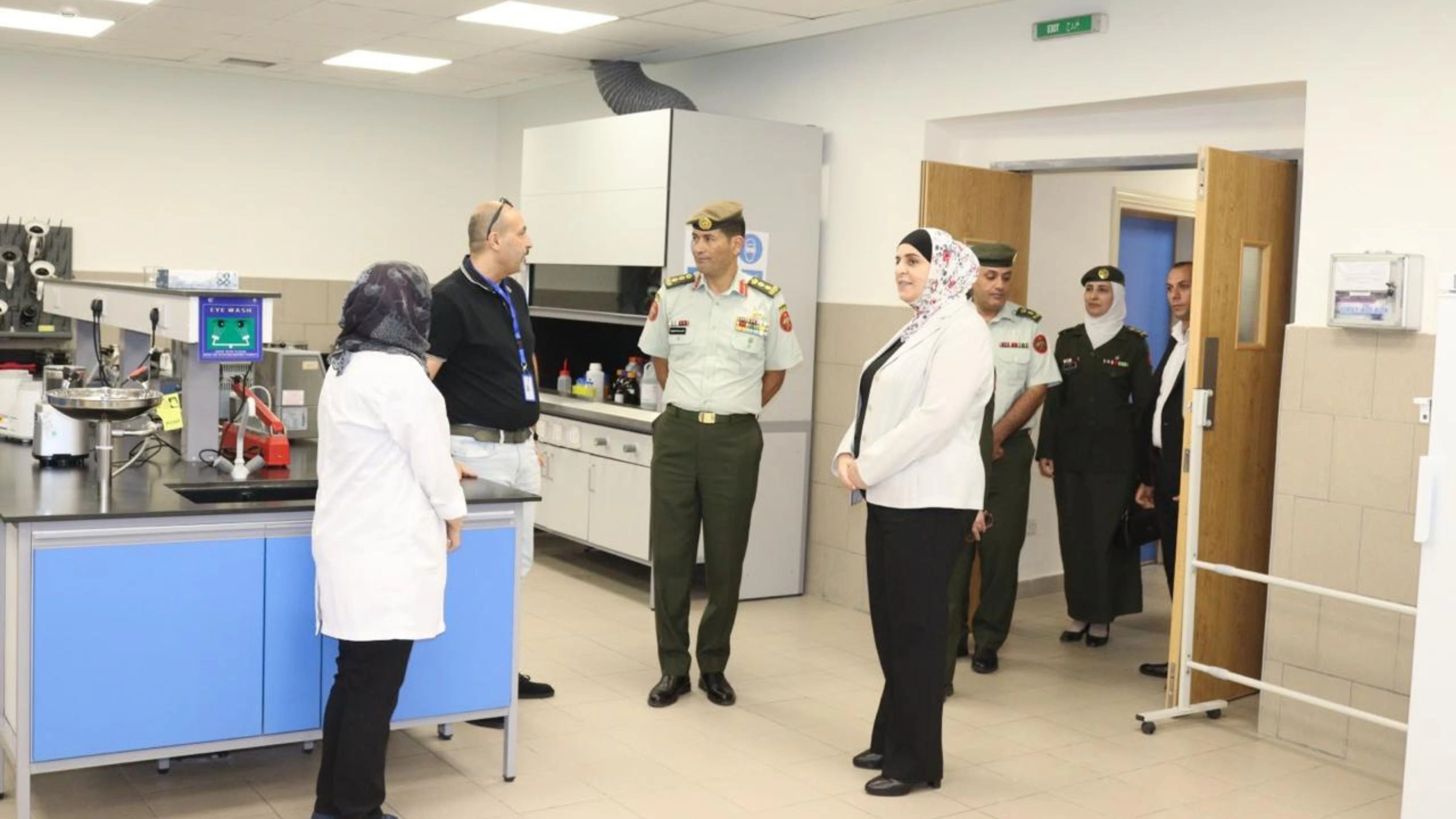تعاون استراتيجي بين المختبرات العسكرية والمؤسسة العامة للغذاء والدواء لتعزيز الرقابة