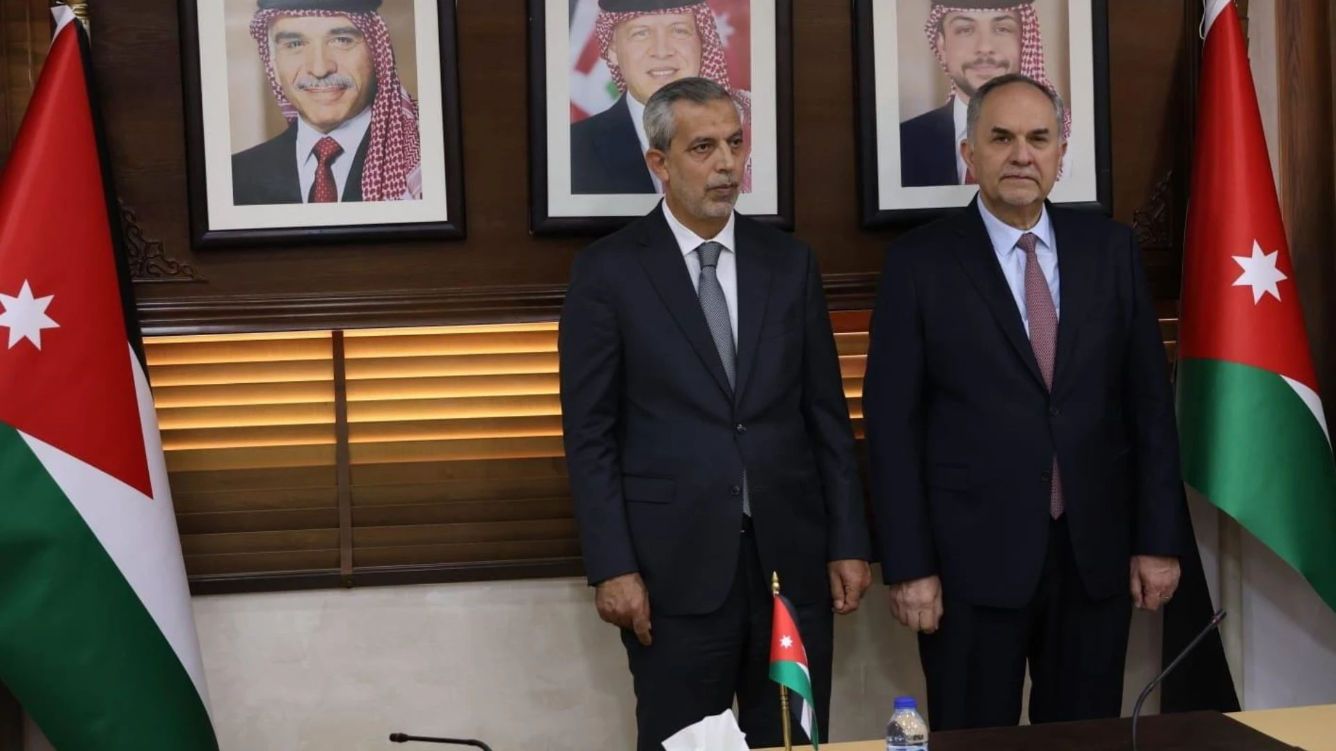 وزير العدل يشهد اداء القسم القانوني لمجموعة من المحامين الجدد